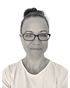 Copy of Ruth Thornton bw